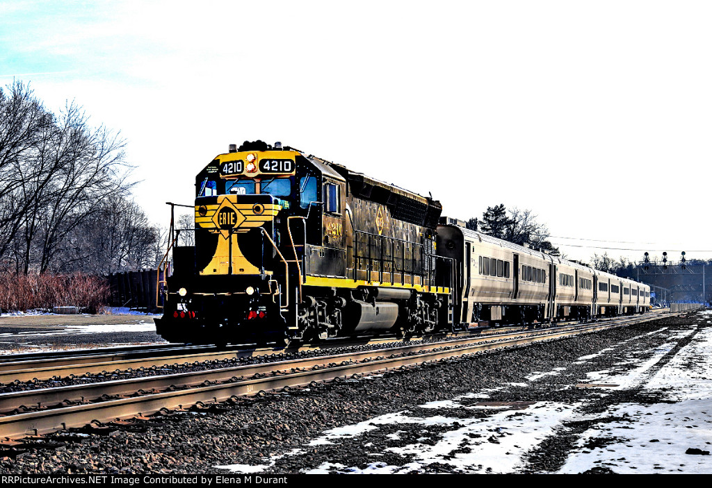 NJT 4208 on train 47